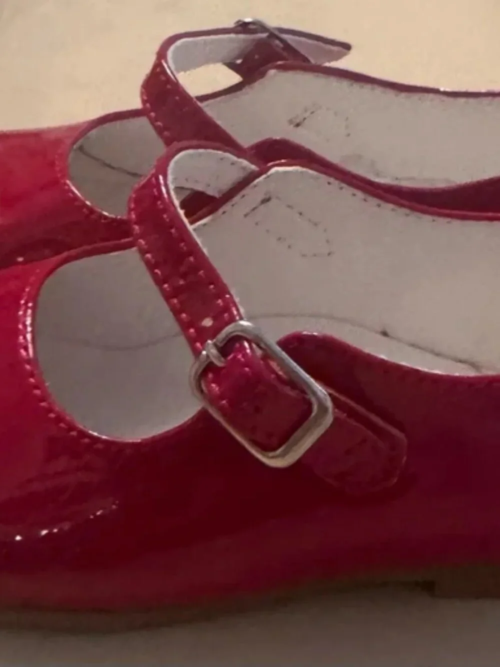 La Coqueta Red Patent Leather Mary Jane Baby Shoes EU 23